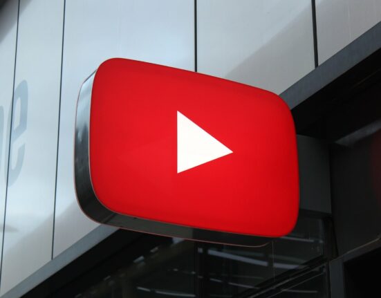 hoeveel verdient een vlogger met youtube